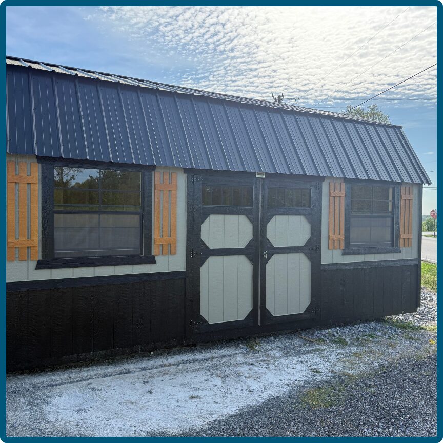 Two-tone wainscot siding